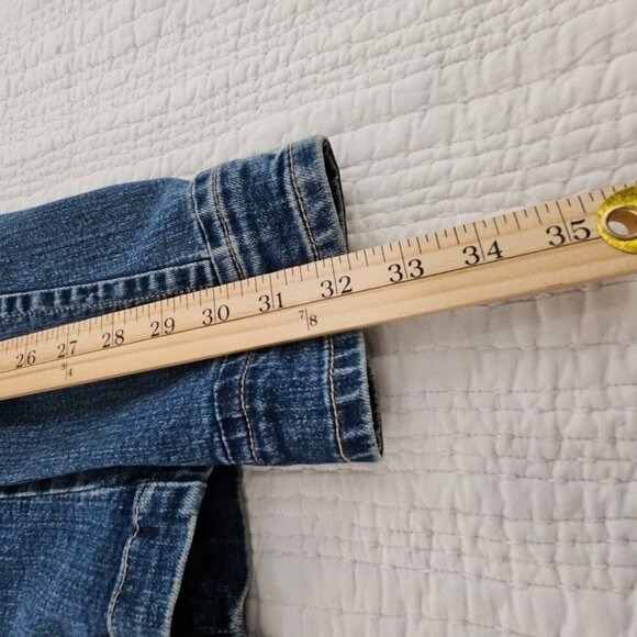 Women's Denim Jacket Blue Size Large Dress Barn Grommet Details Midweight EUC - Picture 12 of 14